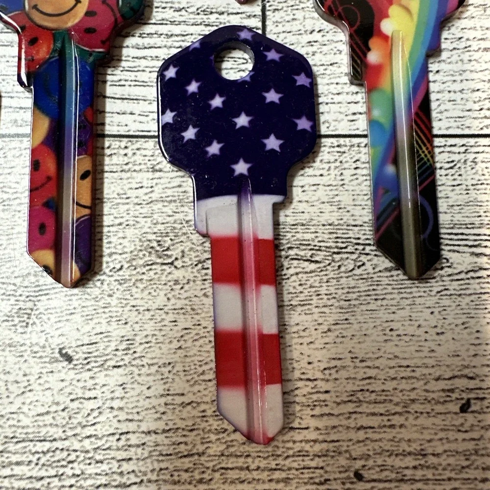 KWIKSET (Set Of 8) Assorted Key Blanks KW10 Flag Hearts Smiley Face